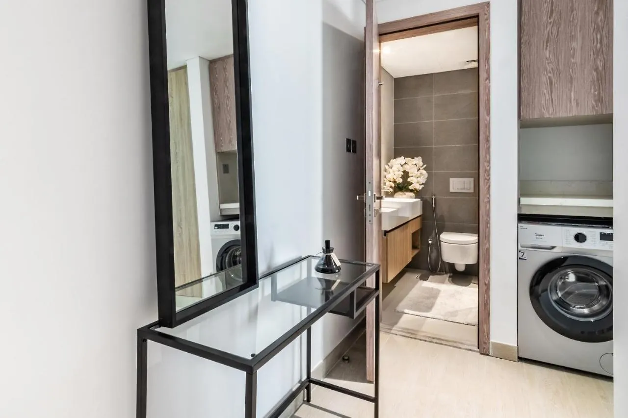 Vivid 2-Bedroom Marina View Dubai 0*,