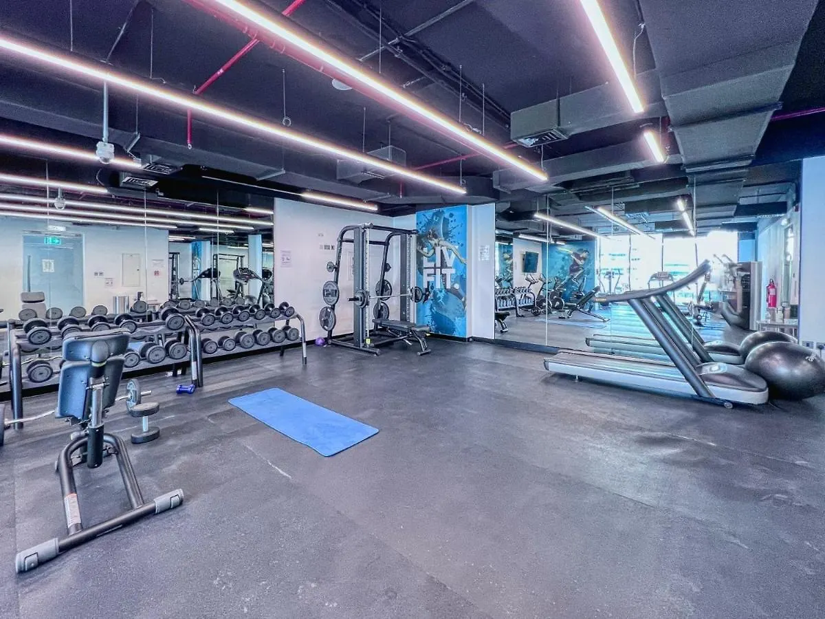 Vivid 2-Bedroom Marina View Dubaj